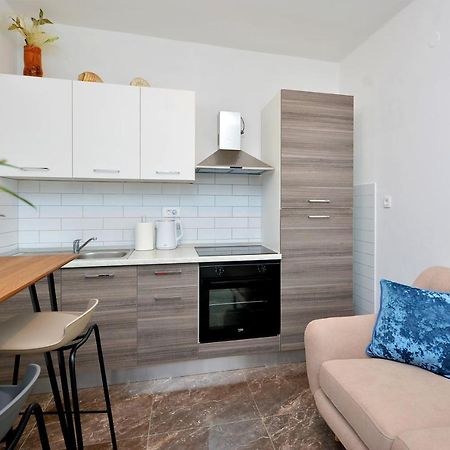 Apartment 'Mimo' In Milna - Hvar エクステリア 写真