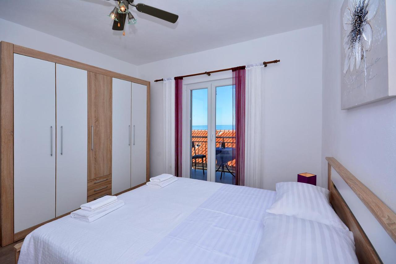 Apartment 'Mimo' In Milna - Hvar エクステリア 写真