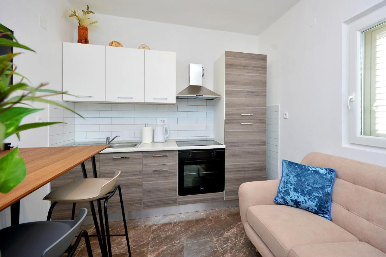 Apartment 'Mimo' In Milna - Hvar エクステリア 写真