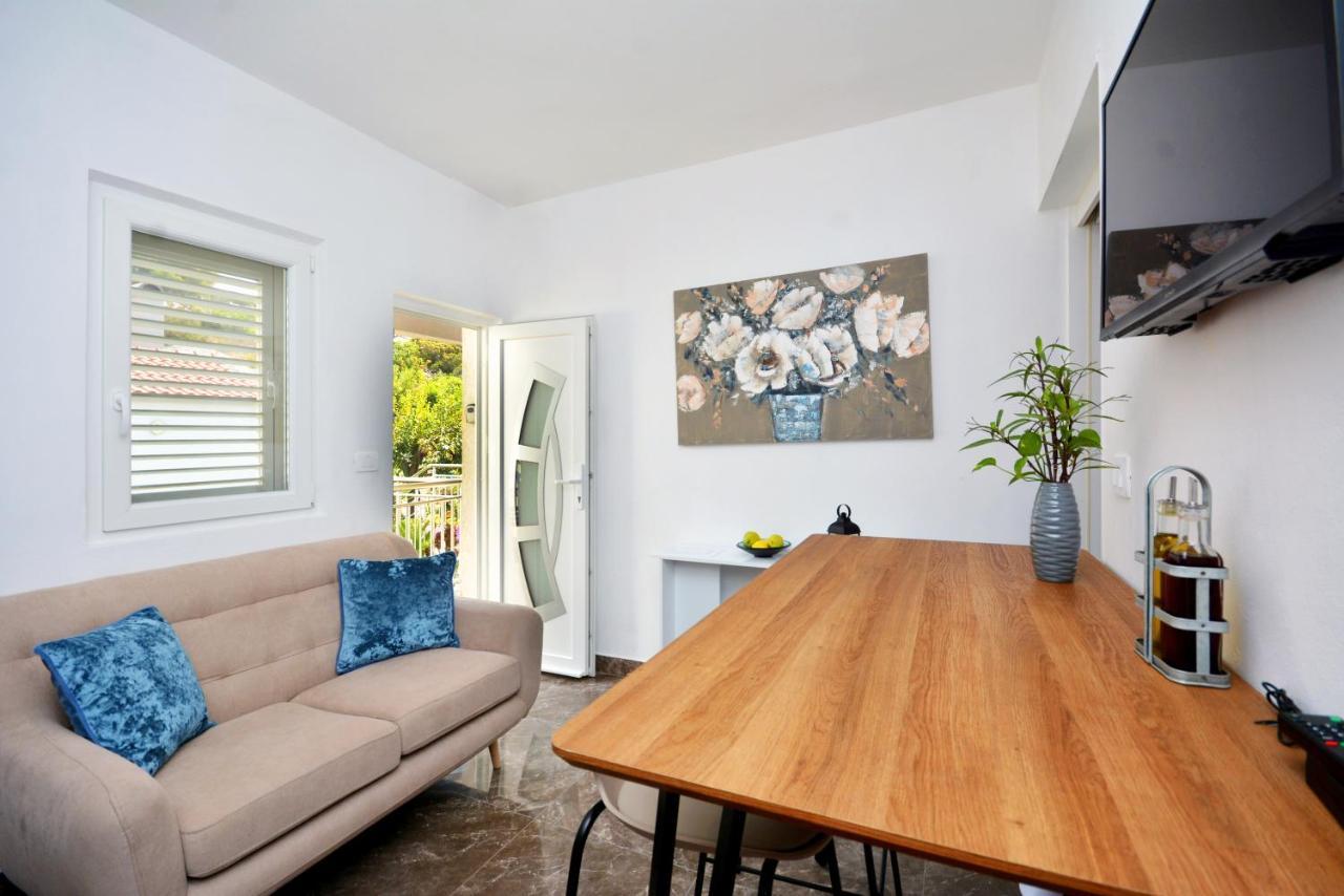 Apartment 'Mimo' In Milna - Hvar エクステリア 写真