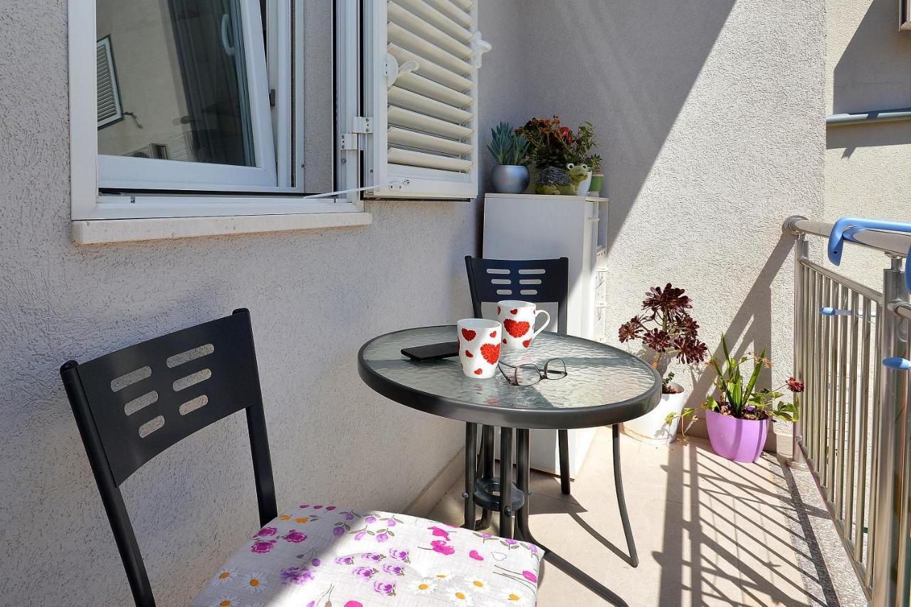 Apartment 'Mimo' In Milna - Hvar エクステリア 写真